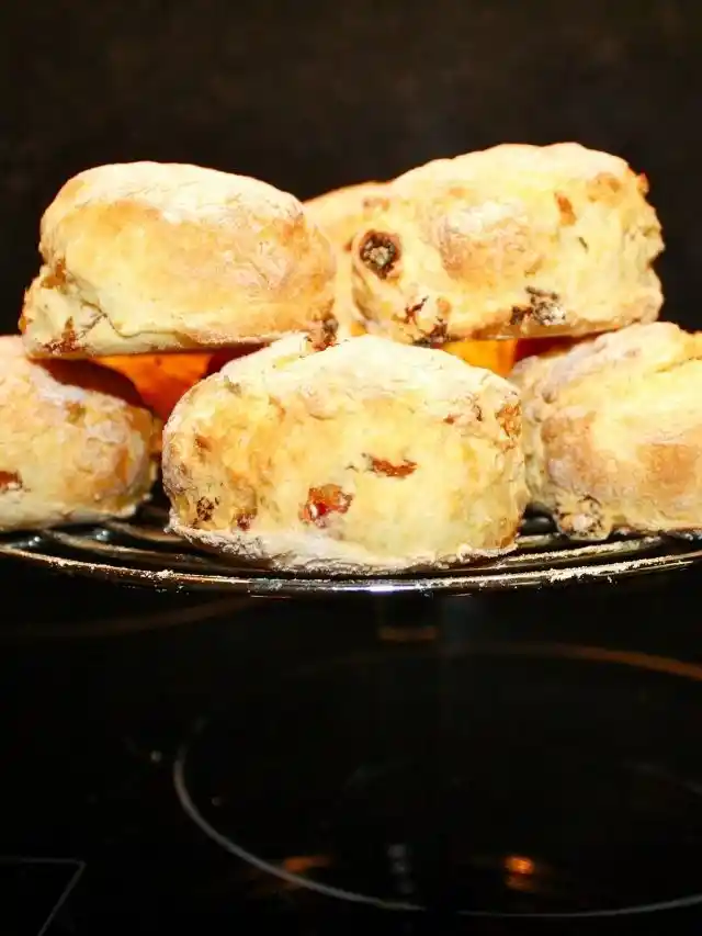 Fig & Orange Glazed Scones